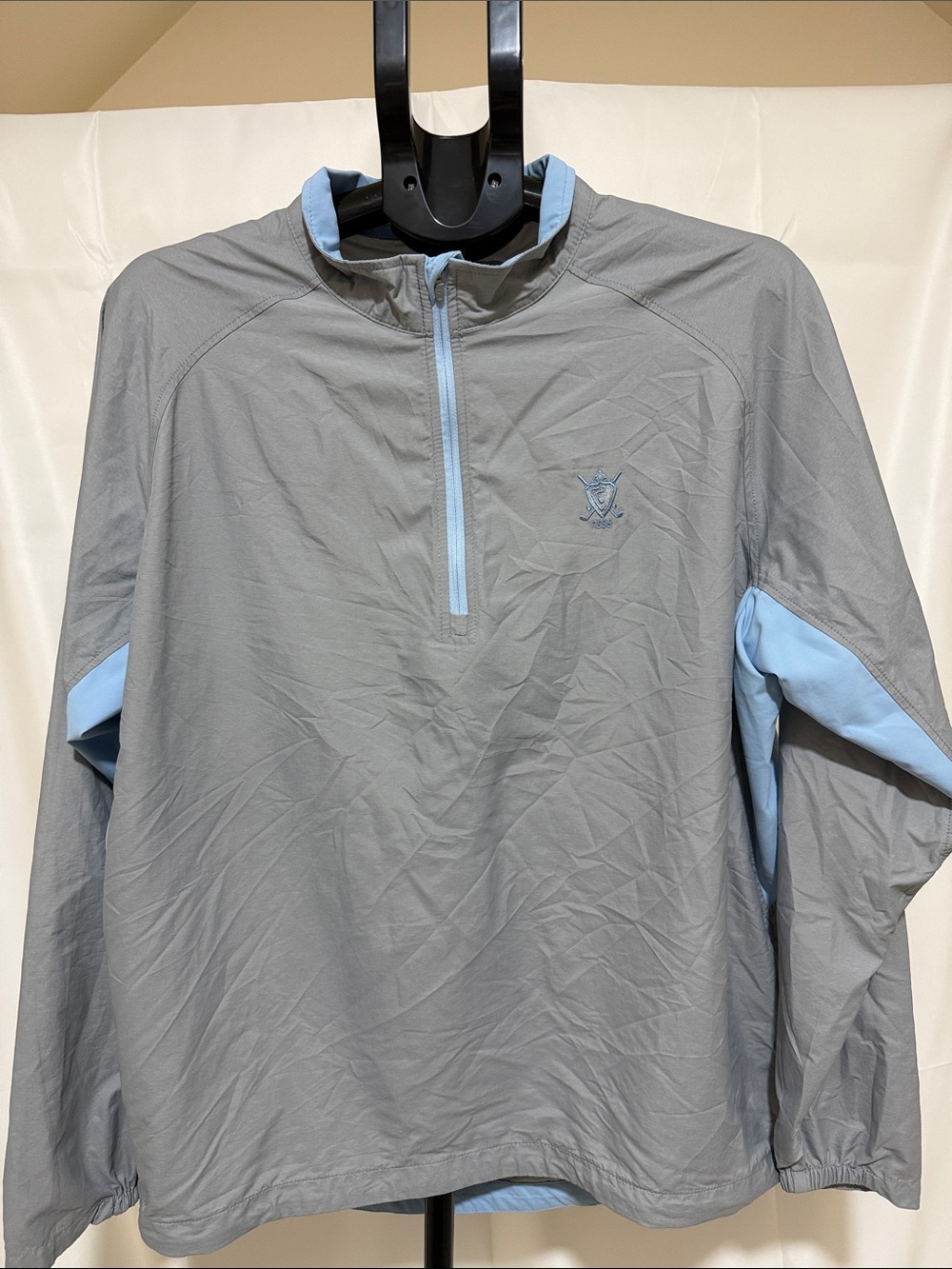 Peter Millar gray and light blue men’s windbreaker